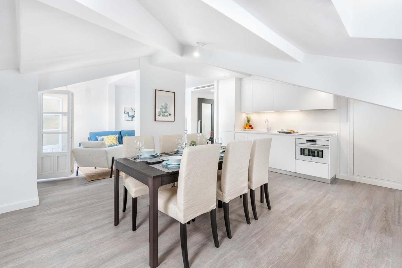 Merced Suites In Malaga By Solaga Holiday Homes Экстерьер фото