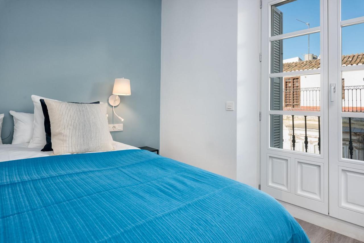 Merced Suites In Malaga By Solaga Holiday Homes Экстерьер фото