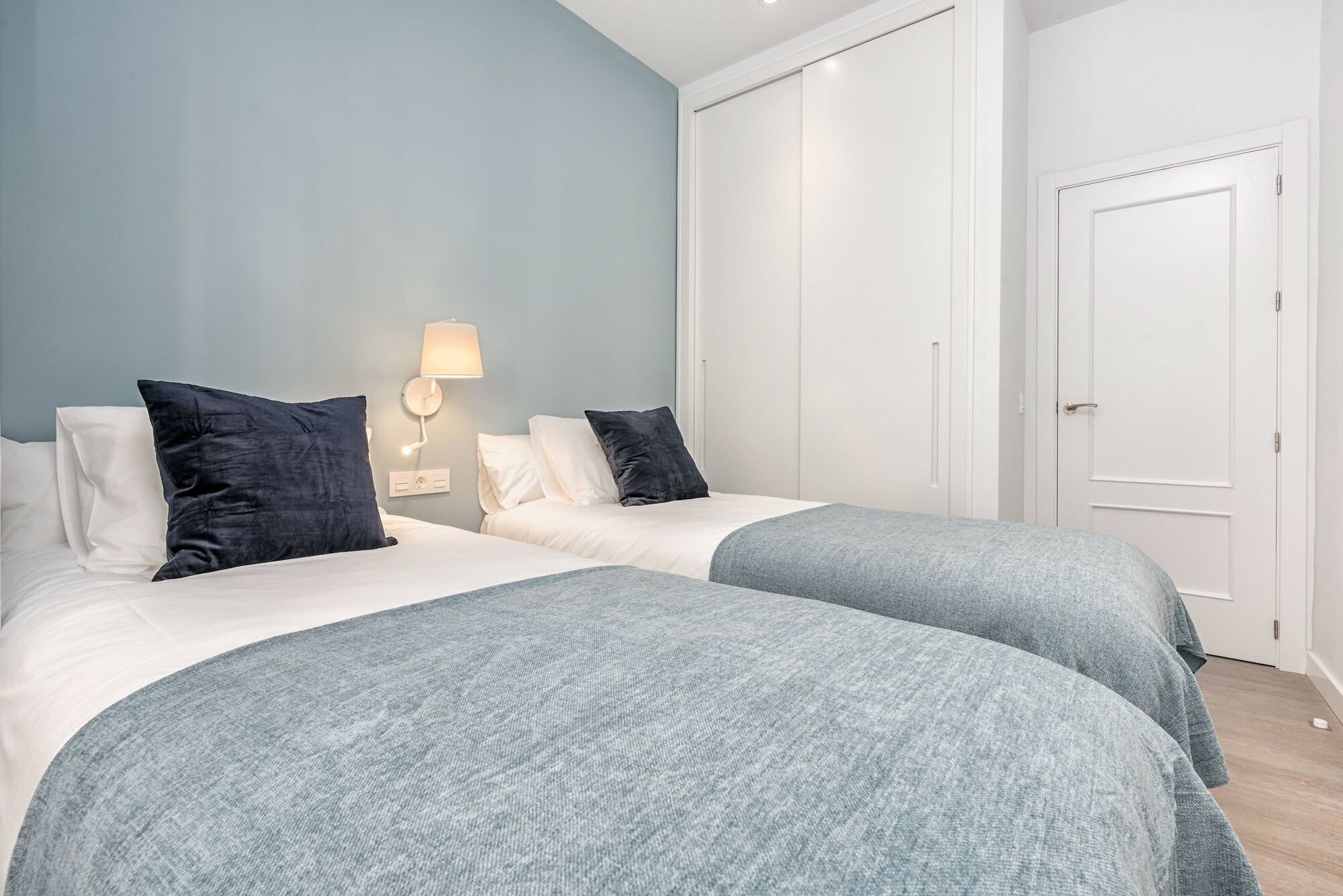 Merced Suites In Malaga By Solaga Holiday Homes Экстерьер фото